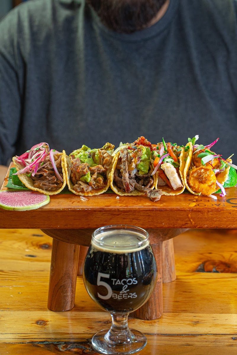 5 Tacos and Beers restaurant