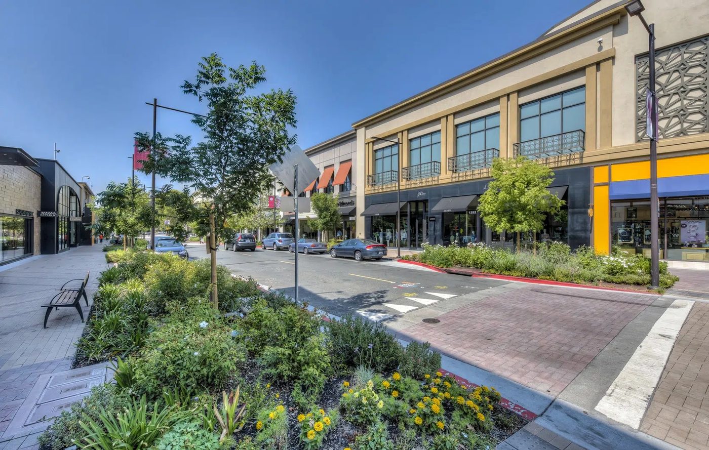 Broadway Plaza, downtown Walnut Creek